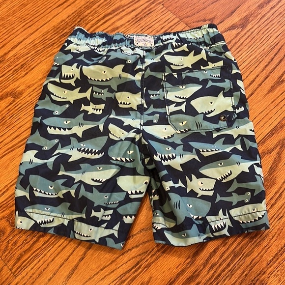 GAP Boy’s Shark Swim Shorts Size XS Regular - Picture 4 of 6